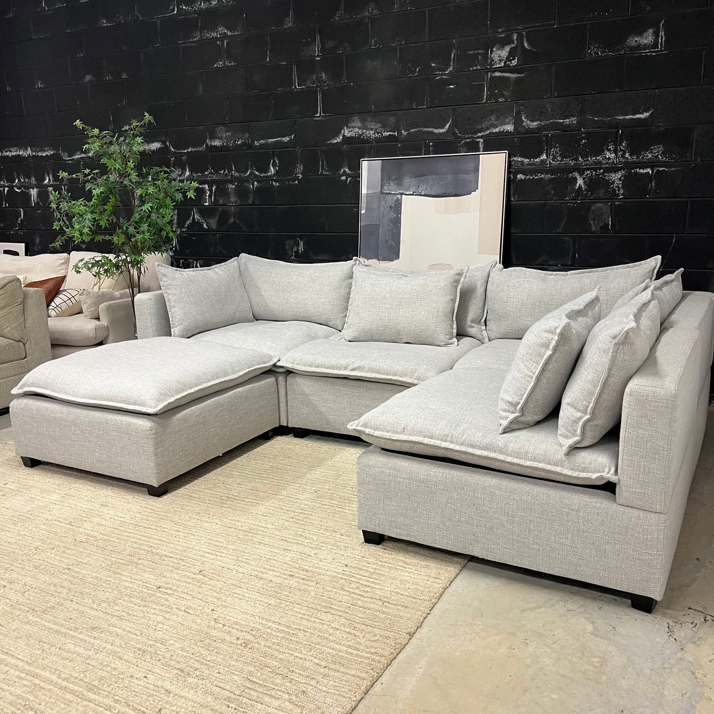Albany Park Kova 5-Piece Gray Sectional