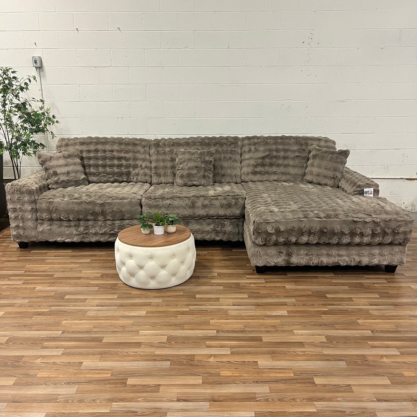 9999 Fluffy Sectional with Chaise - Waffle Cocoa