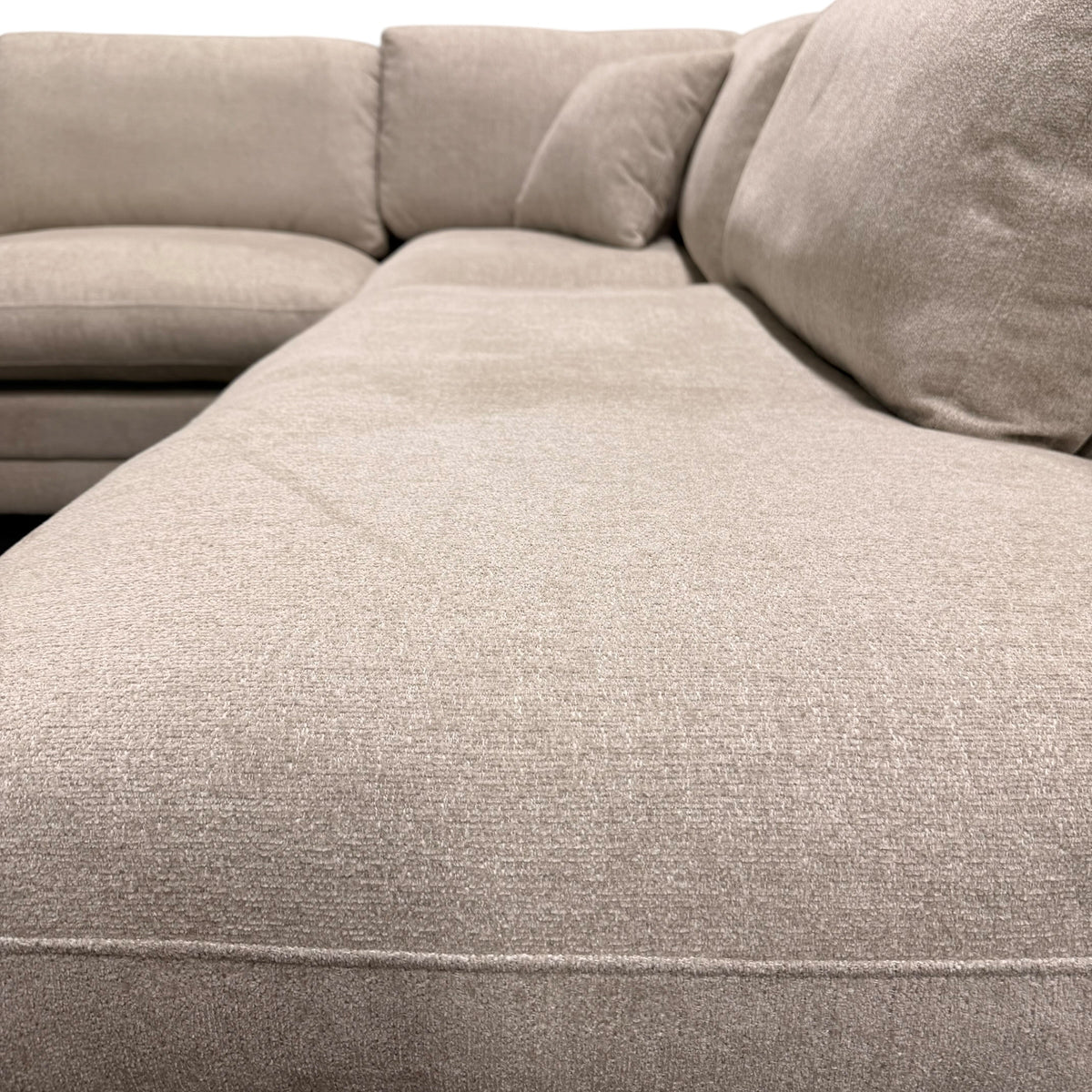 Derry Sectional with Chaise