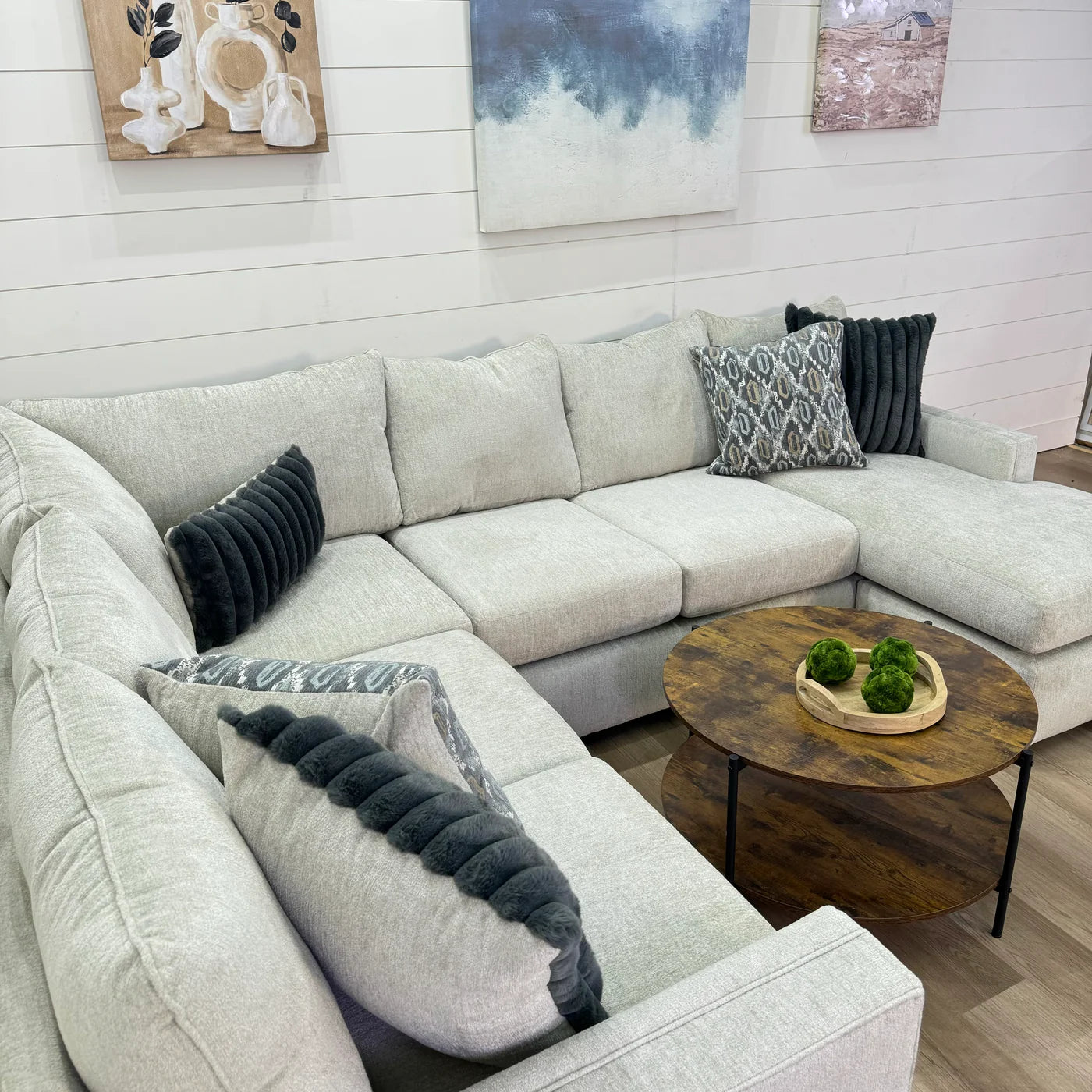 Willet Cream U-Shape Reversible Chaise Sectional