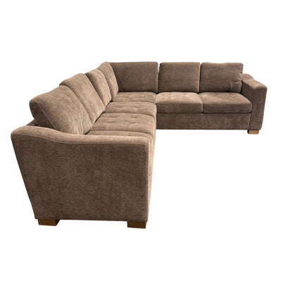 Thomasville Ellsford Brown Sectional