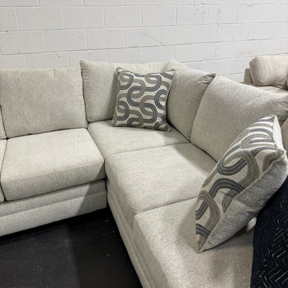 Harlowe 2-Piece Sectional