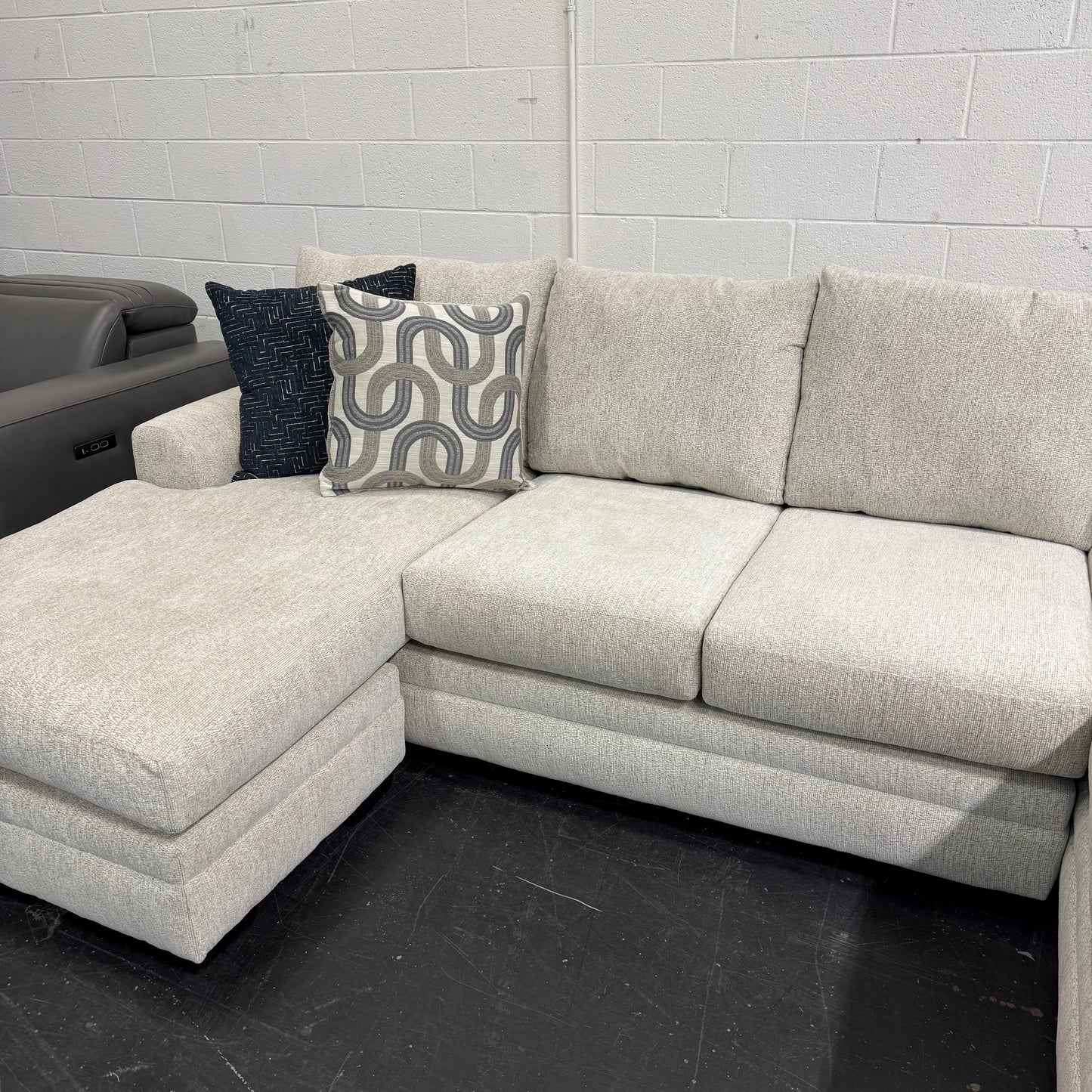 Harlowe 2-Piece Sectional