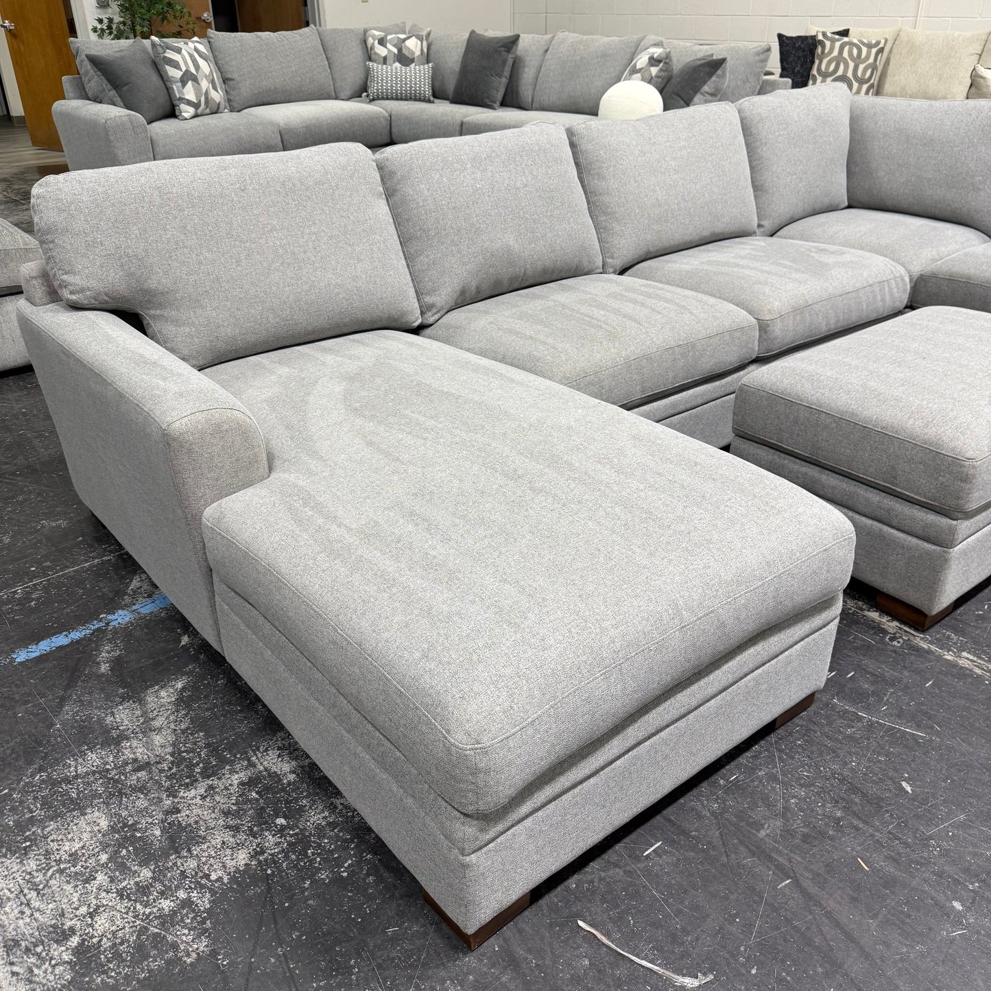 Thomasville Langdon 3-Piece Sectional with Ottoman