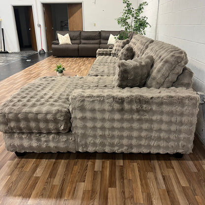 9999 Fluffy Sectional with Chaise - Waffle Cocoa