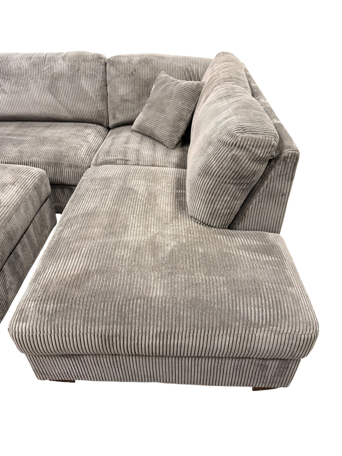 Thomasville Artesia Corduroy Sectional with Ottoman