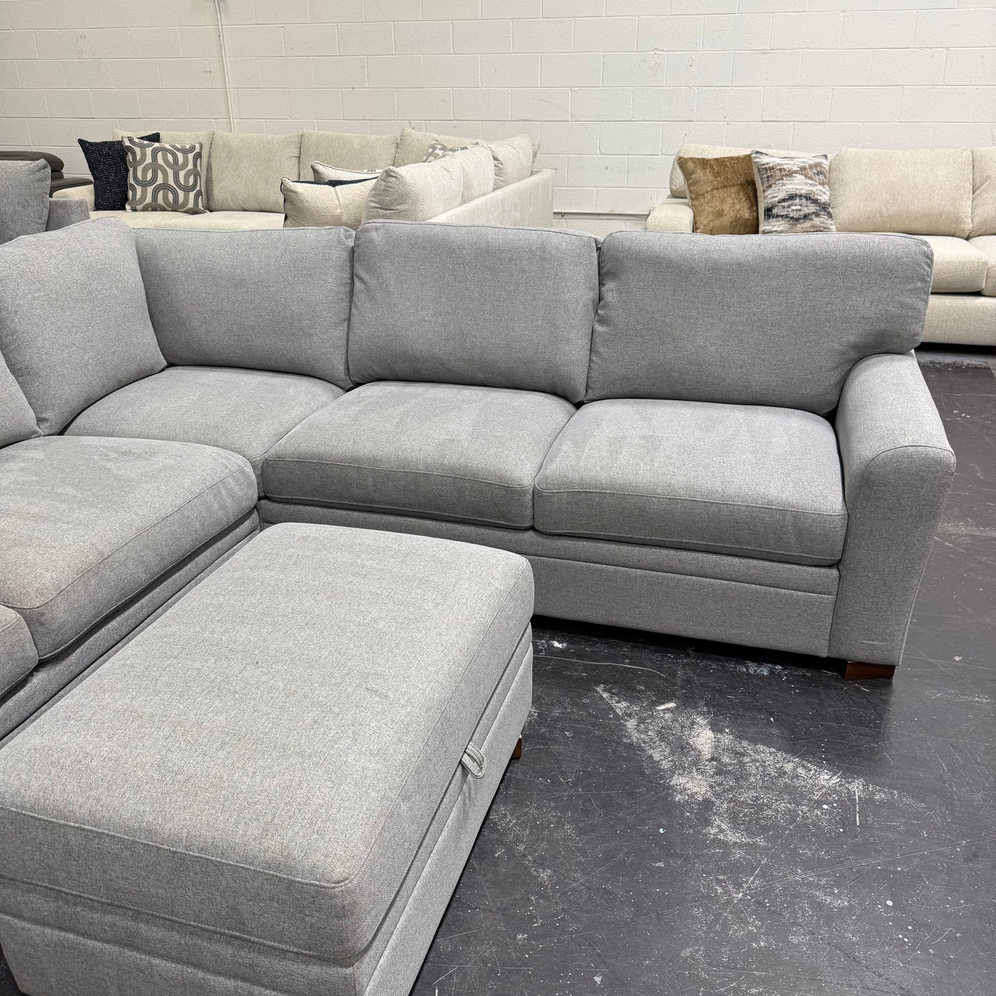 Thomasville Langdon 3-Piece Sectional with Ottoman