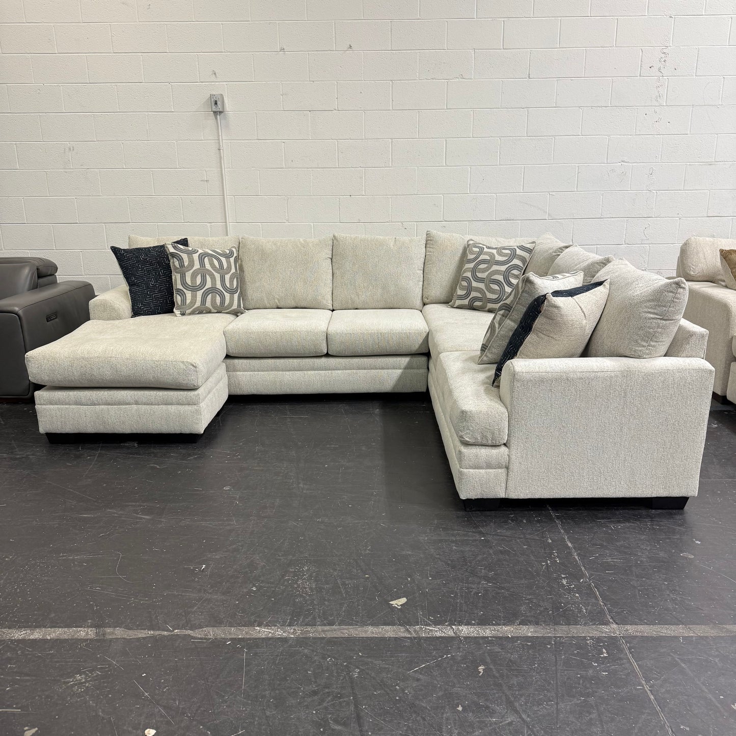 Harlowe 2-Piece Sectional