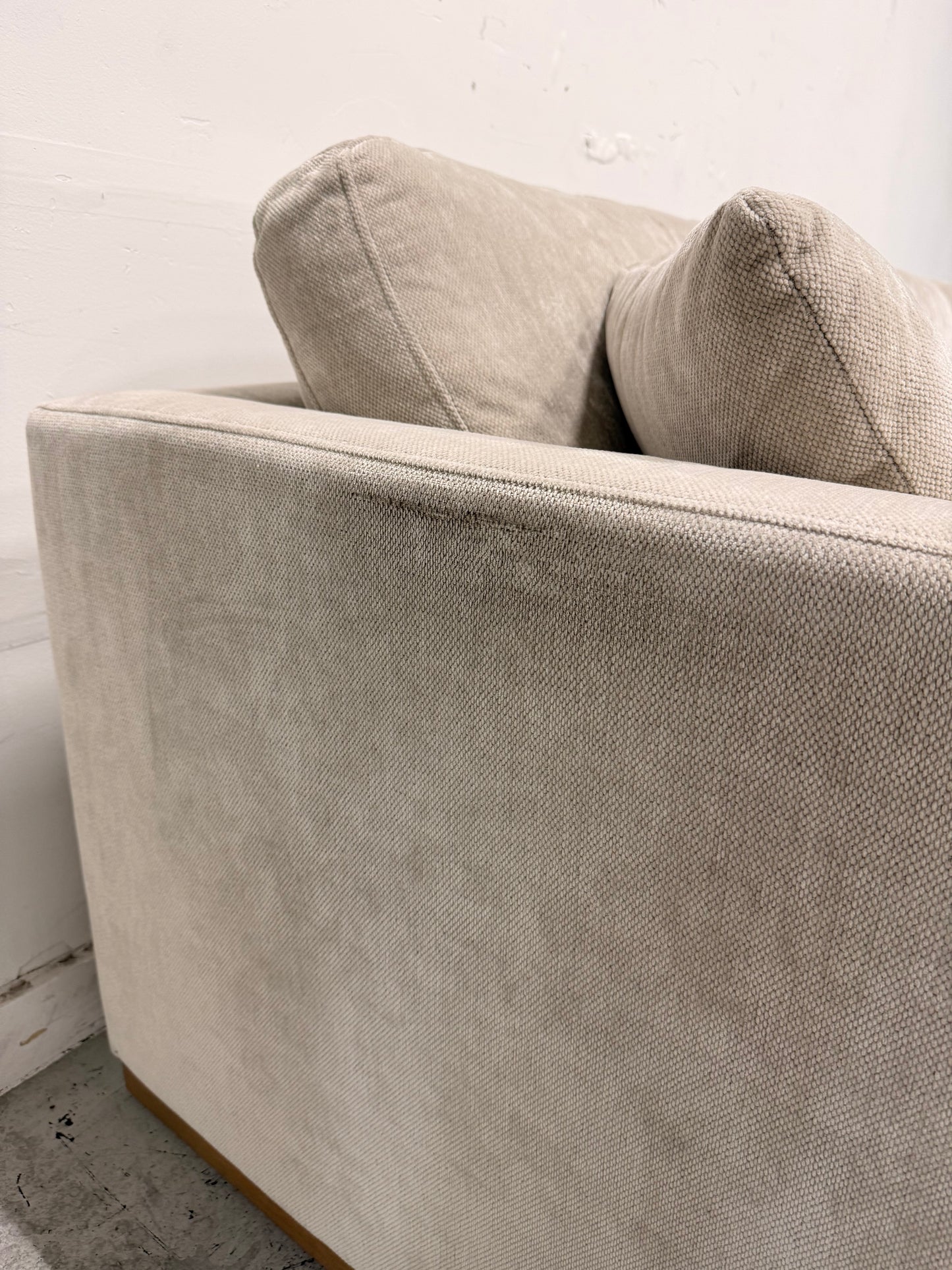 Henredon Caley Sectional with Ottoman