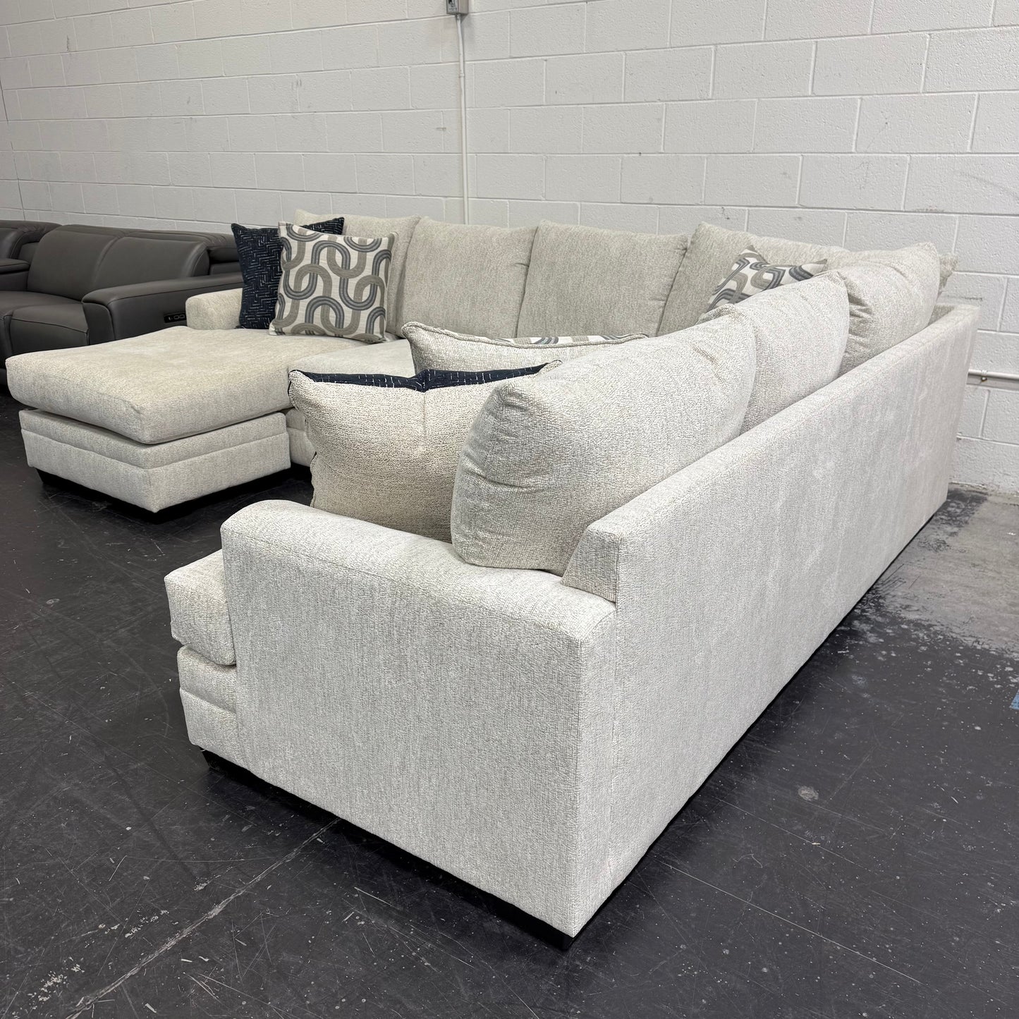 Harlowe 2-Piece Sectional