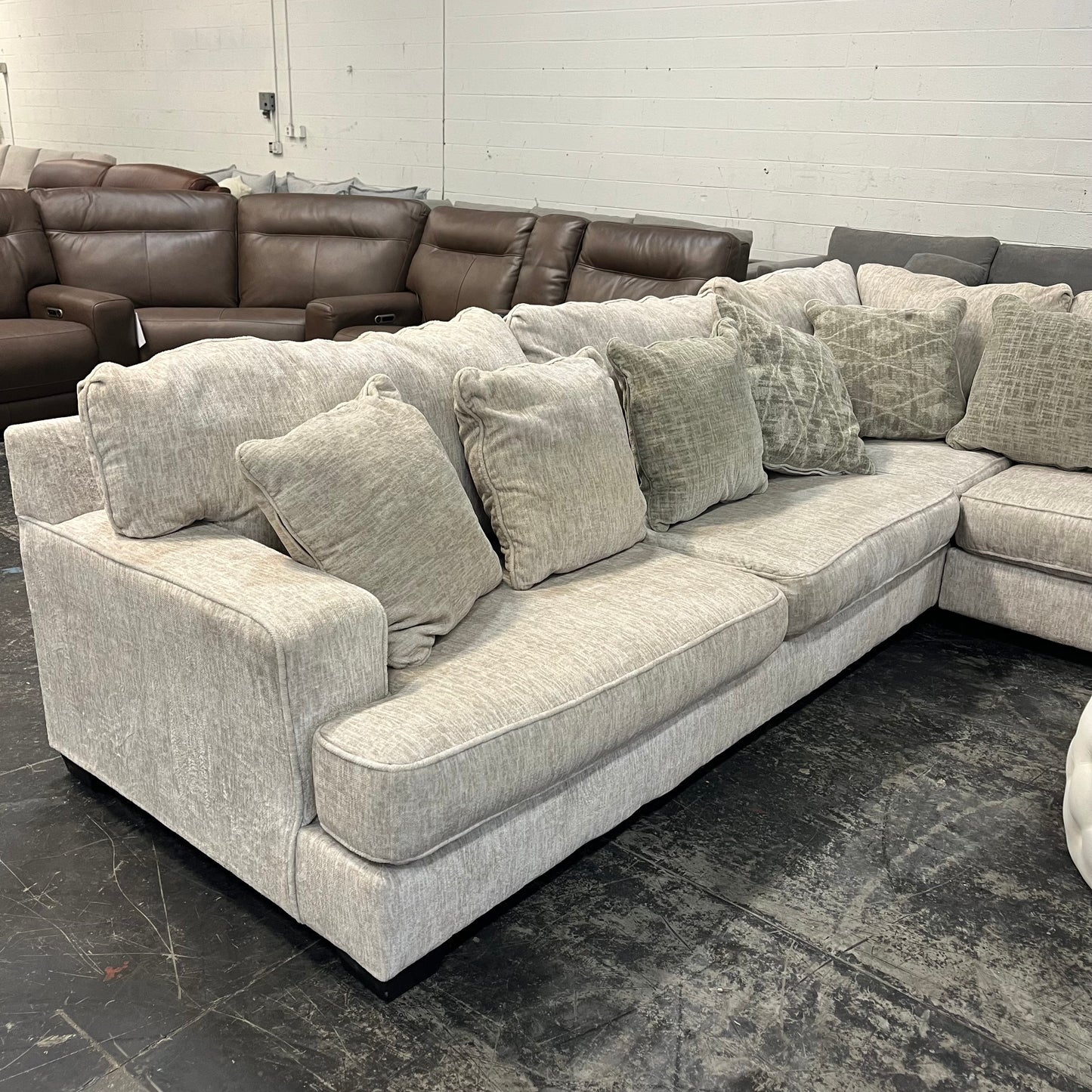 Ashley Rawcliff 4-Piece Sectional Sofa
