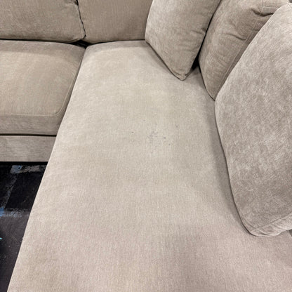 Thomasville Walsen Sectional with Ottoman (Fair)
