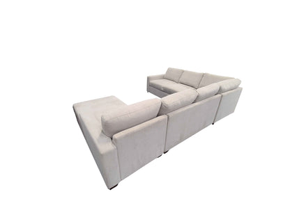 Thomasville Glenn Sectional with Storage Chaise