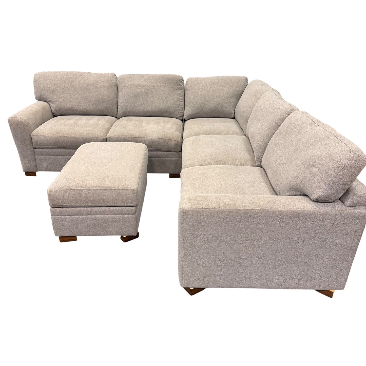Thomasville Langdon 2-Piece Sectional with Ottoman