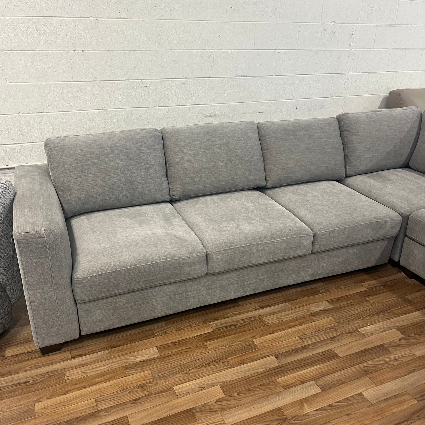 Caler sleeper sectional 3-Piece