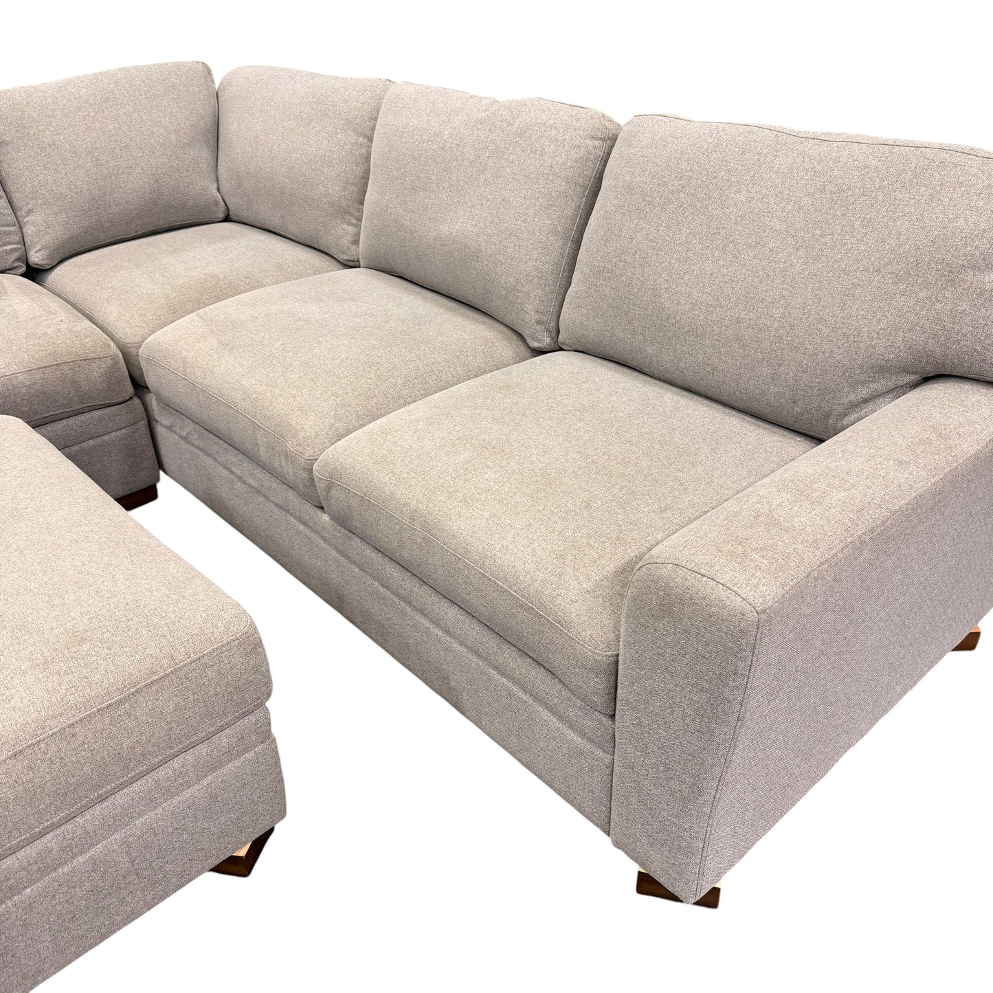Thomasville Langdon 2-Piece Sectional with Ottoman