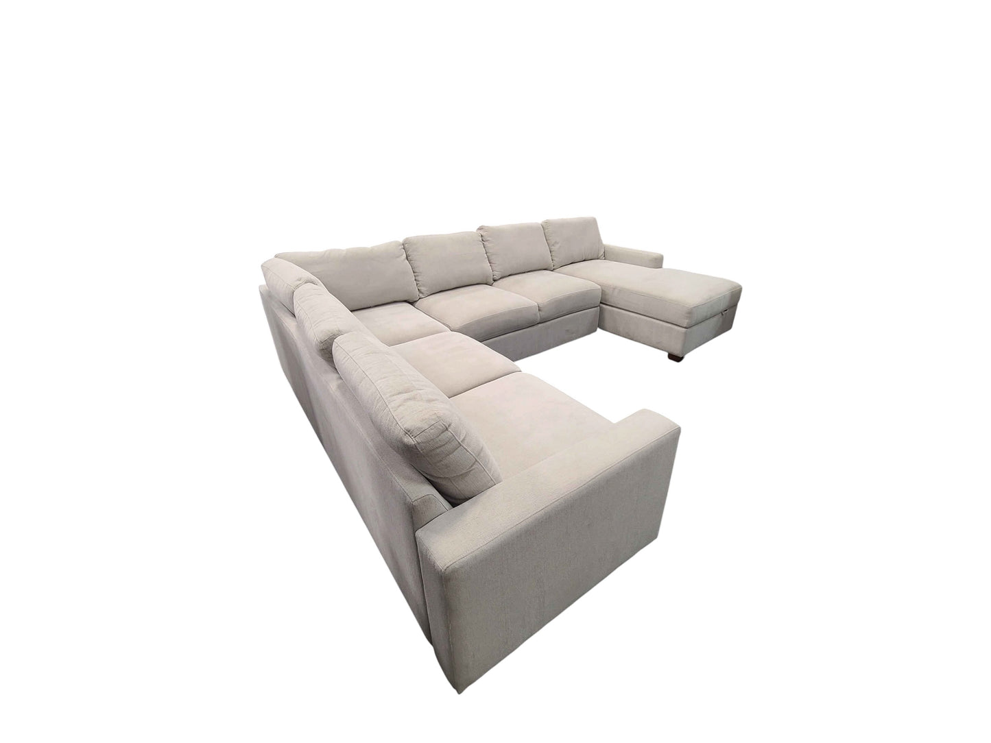 Thomasville Glenn Sectional with Storage Chaise