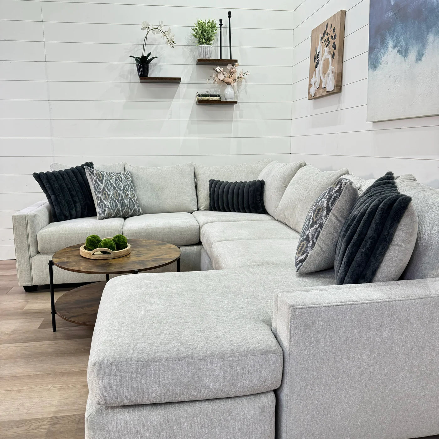 Willet Cream U-Shape Reversible Chaise Sectional