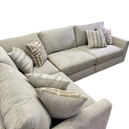 Monroe Modular 4 Piece Sectional In Cream