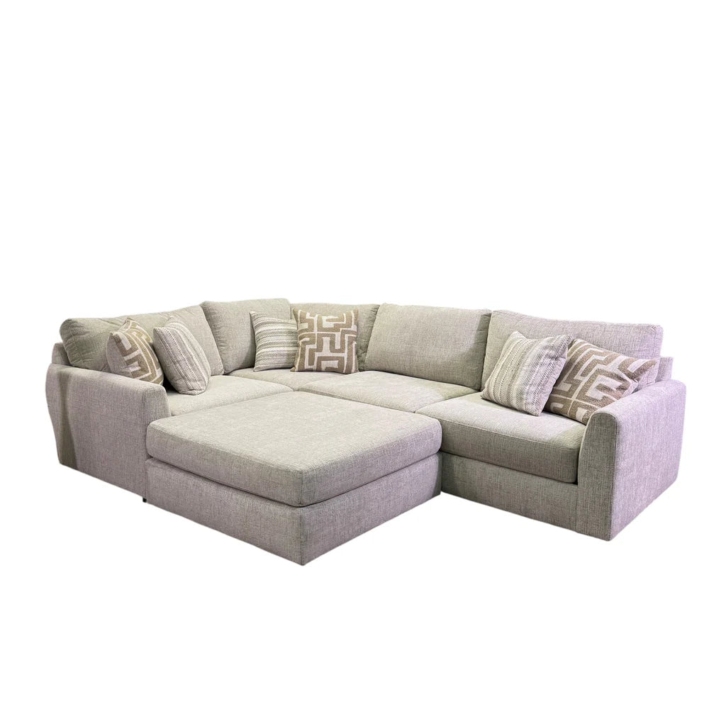 Monroe Modular 4 Piece Sectional In Cream