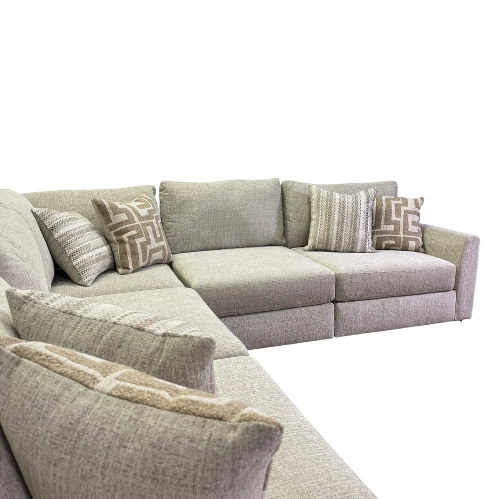 Monroe Modular 5 Piece Sectional In Cream
