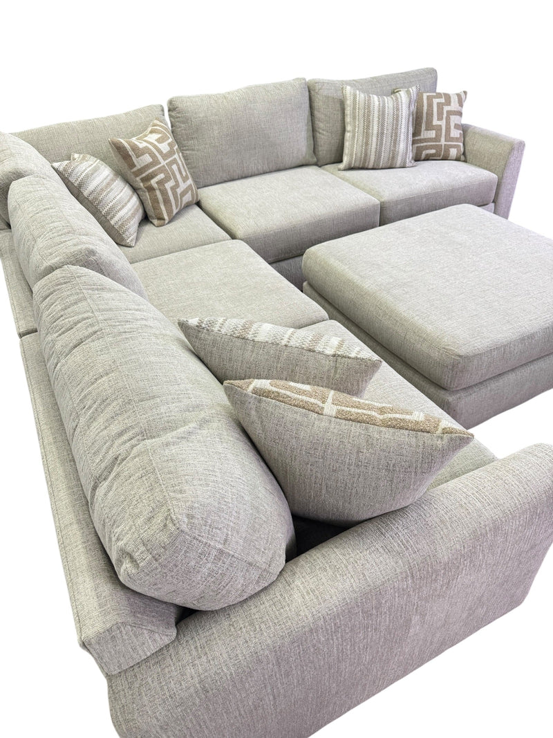 Monroe Modular 5 Piece Sectional In Cream