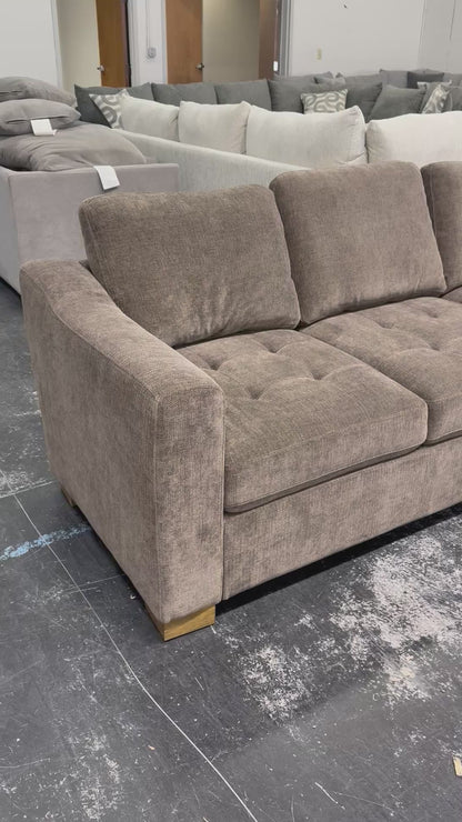 Thomasville Ellsford Brown Sectional